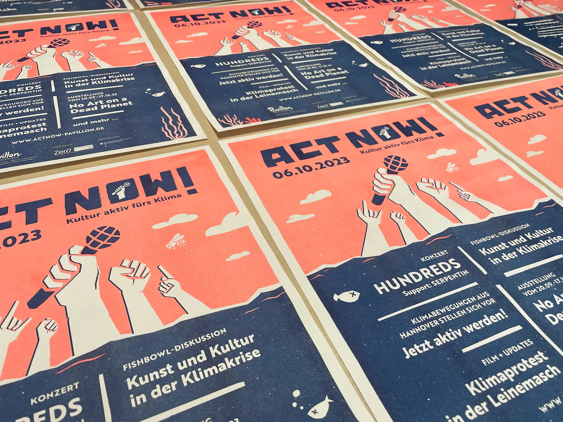 mehrere Veranstaltungs-Poster,  die im Risografie-Verfahren gedruckt wurden